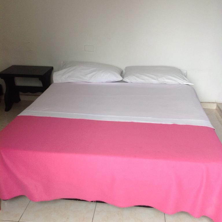 Hotel Calamo Plaza Pitalito Zimmer foto